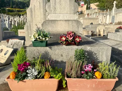 Entretien des Tombes